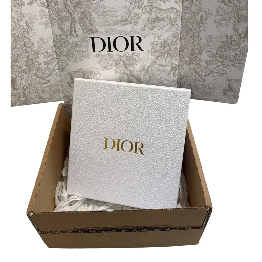 Dior Makeup Brush Set With White Leather Case Gold Logo New